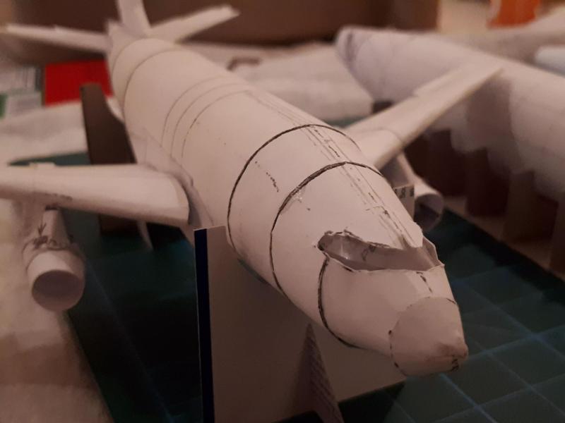 Simple Boeing 737-200 Saudi Airlines