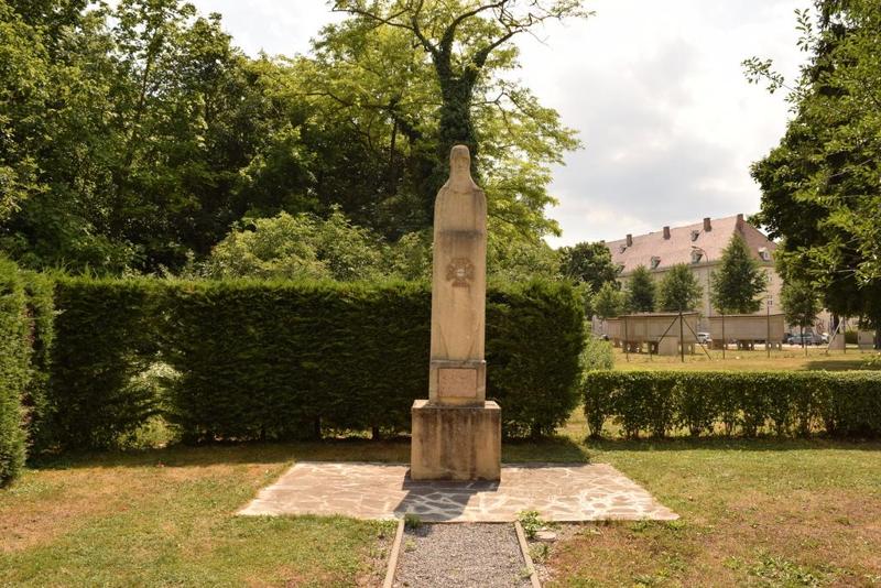 Statue "250 Jahre Theresianische Militärakademie"