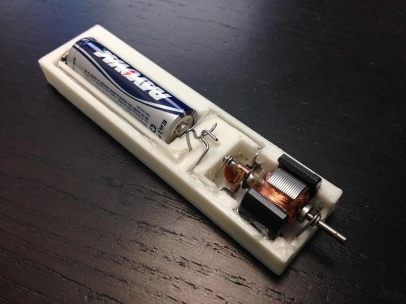 How a DC motor works - educational tool