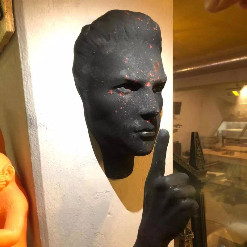 The Secret Sculpture LIFESIZE