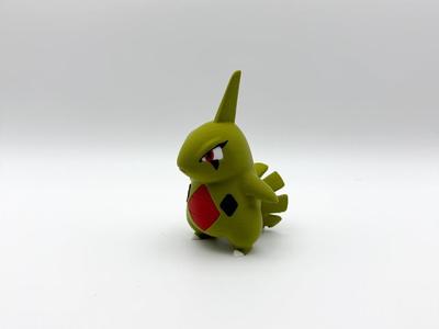 Larvitar Multicolor