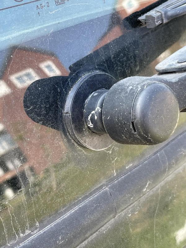 rear wiper seal pt cruiser