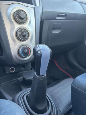 Pommeau de vitesses Toyota Yaris // Gear knob Toyota Yaris