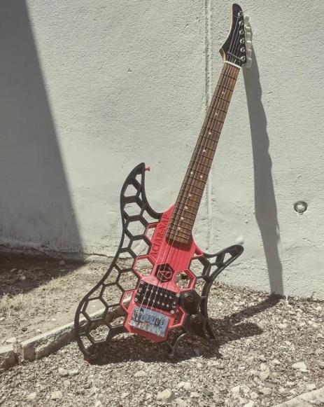 Ready-to-print guitar works PERFECT