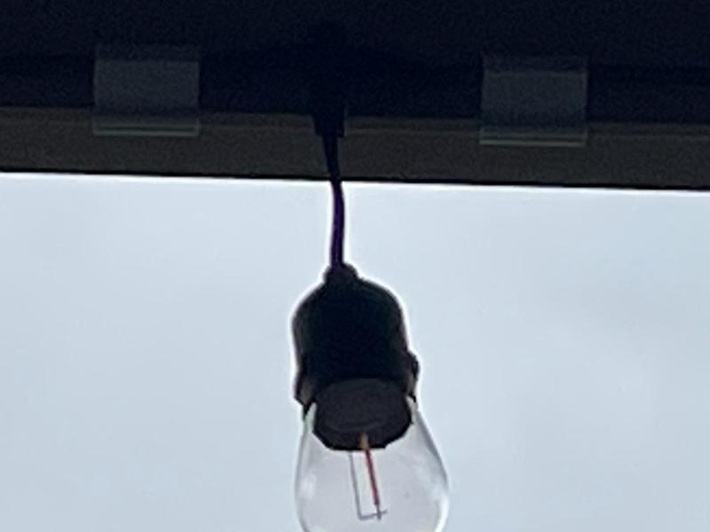 Outdoor Bulb Shaped LED Light Clip