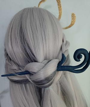 Shenhe Frostflower Hair Pin