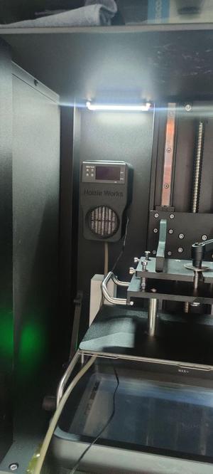 M5 heater with magnets