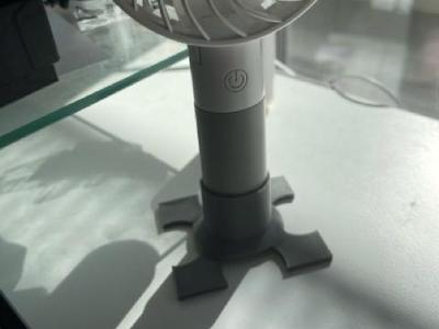 Miniso hand fan stand