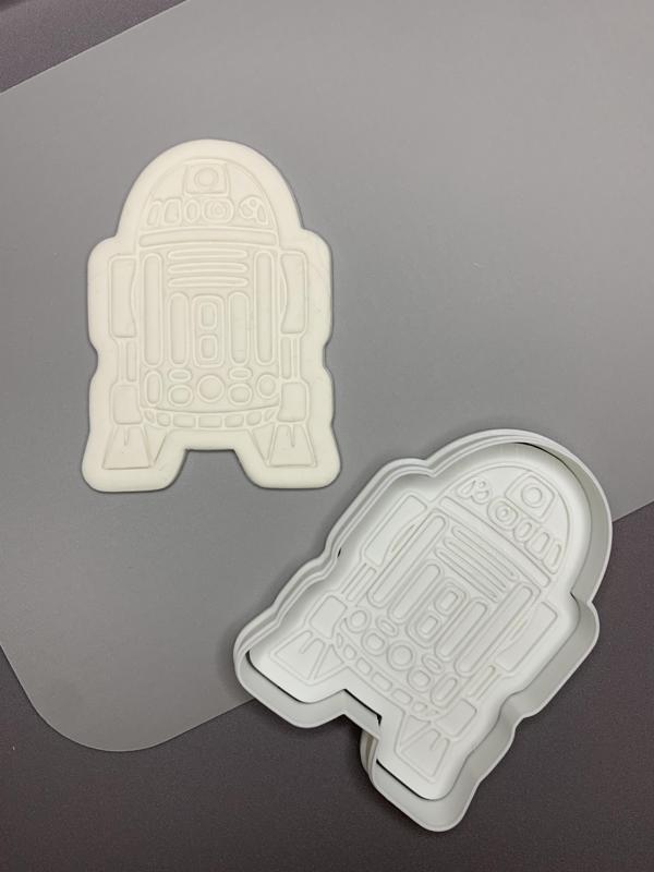 Star Wars White Robot Cookie Cutter And Stamp