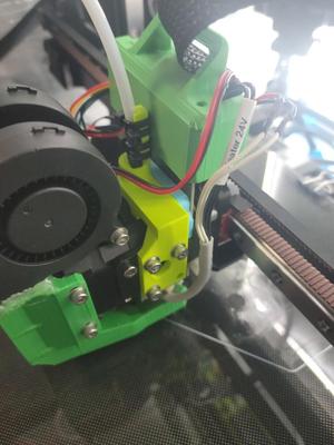 Sprite extruder bowden
