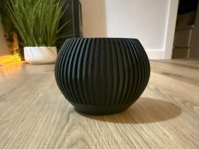 Tiago Plant Pot with plate