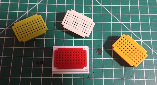 Gikfun Mini 55 breadboard holder