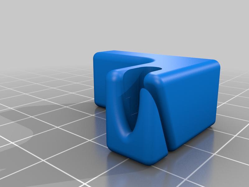 Filament Guide Mounted on Extruder