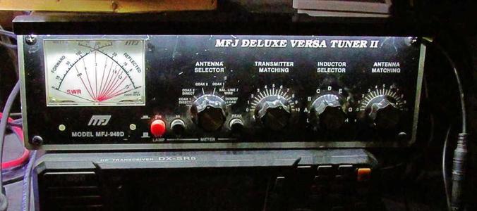 MFJ-949D tuner light bar