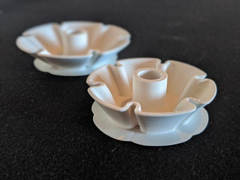 Flow hive anti ant petal cups