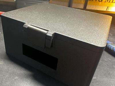 Box w lid and latch LED display 