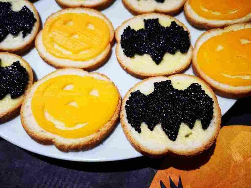 Cheese cutter toast for halloween