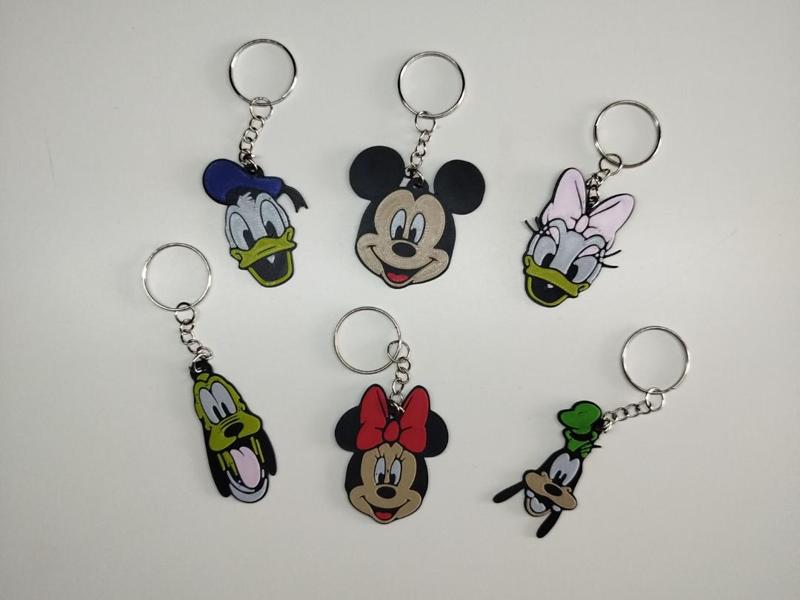 MICKEY AND FRIENDS KEYCHAIN PACK
