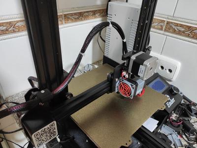 Ender 3 direct extrusion cable support.
