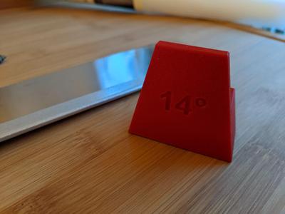 Magnetic Saw Guide for Dovetail Connection