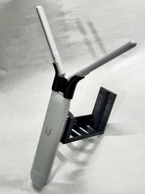 Ubiquiti Unifi AC Mesh Universal Offset Bracket