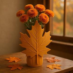 Maple Leaf Vase — Autumn-Inspired Home Decor