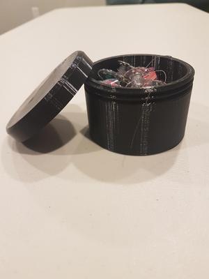 Threaded container