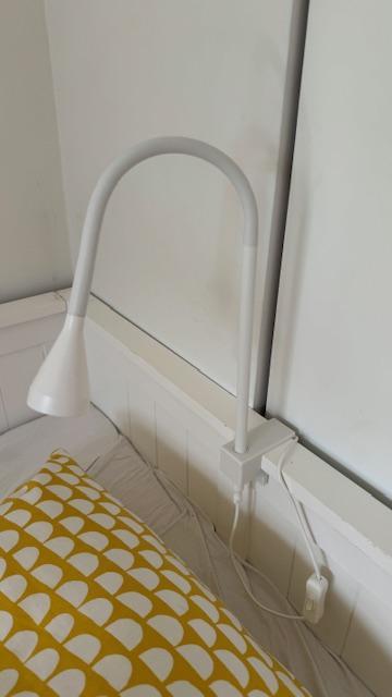 Mount for IKEA Navlinge light on Hemnes bed