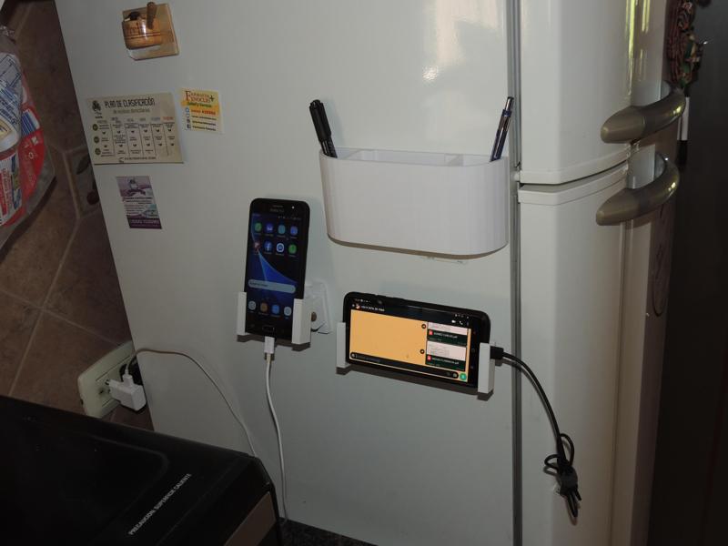 CELL PHONE HOLDER, MAGNETIC CELL PHONE HOLDER,