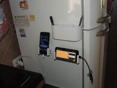 CELL PHONE HOLDER, MAGNETIC CELL PHONE HOLDER,