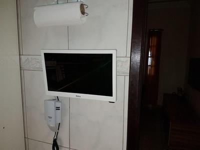 Wall mount - Support for small TV