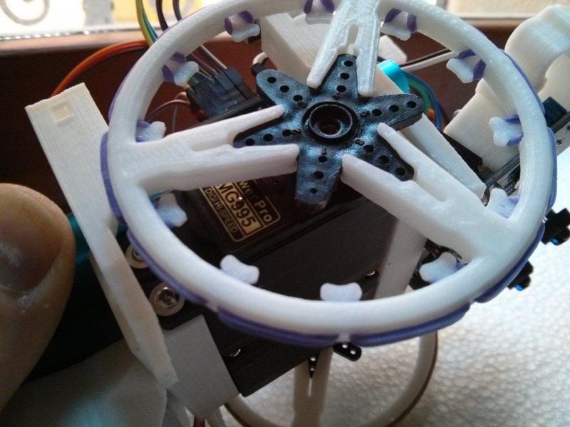 Dasaki SGLP (super-grip + loose-proof) servo robot wheel