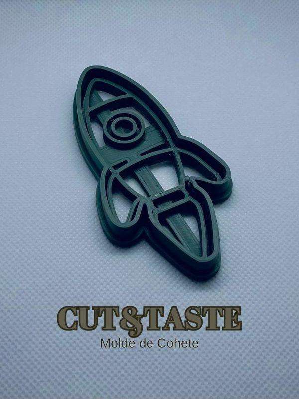 Rocket-shaped Cookie Cutter 7cm