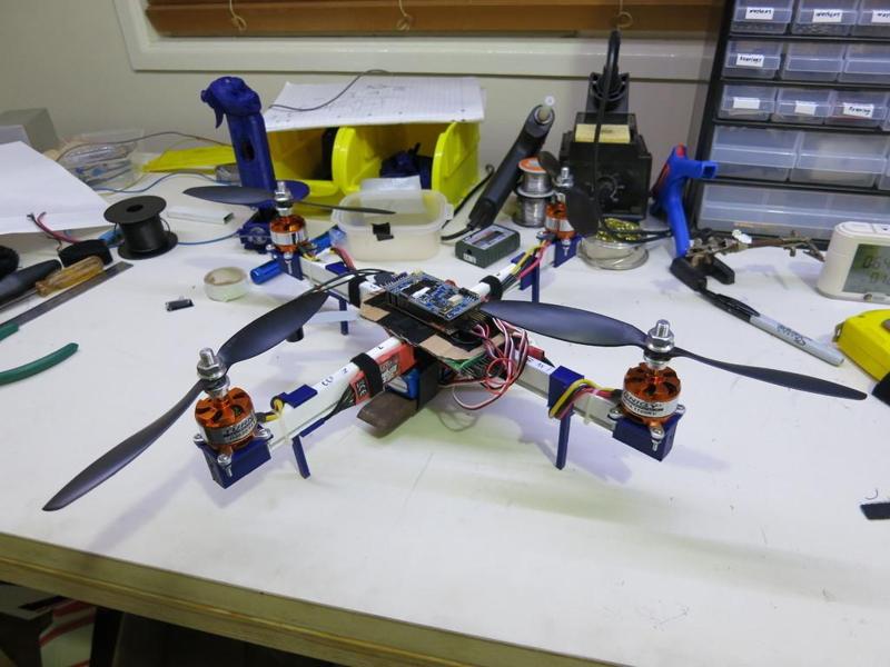 Flyscreen quadcopter