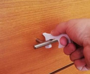 Door Opener - No Touch - No Tocar