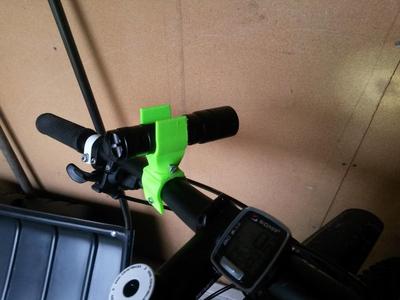 Lamp holder for bicycle