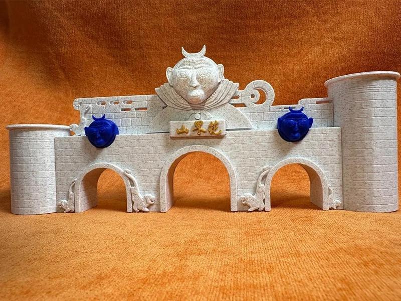 My hometown is Lianyungang, the hometown of Monkey King, Huaguoshan, the iconic architectural gate.