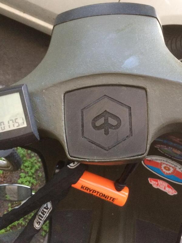 Vespa V50 Spezial Speedo Cover