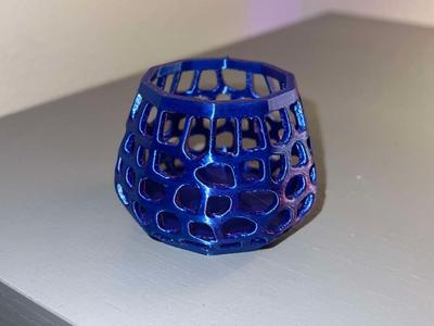 Basic Voronoi Tealight Candle Holder 01