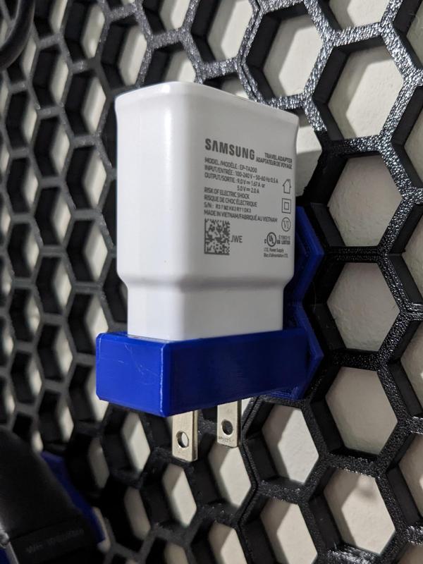US Honeycomb Wall Charger Mount