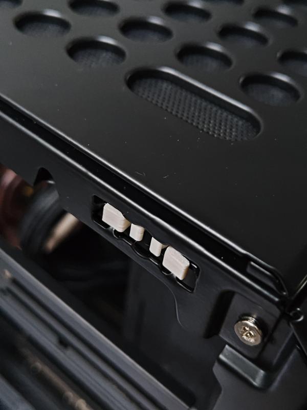 Panels clips replacement - QUBE 500 - unofficial