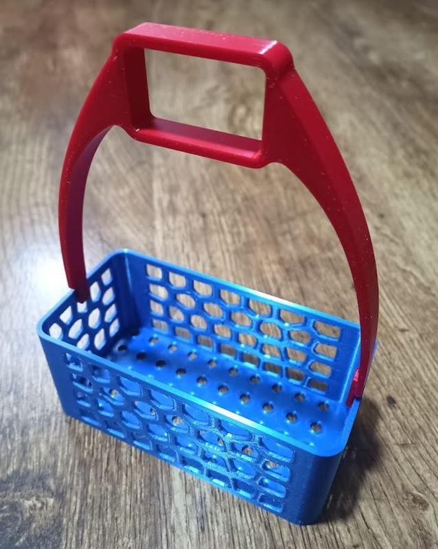 Cesta esponja fregadero voronoi