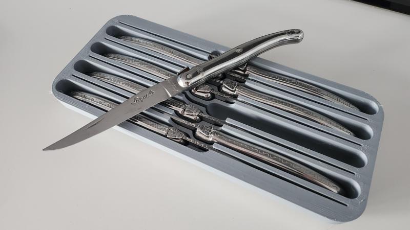 Laguiole steak knife storage block