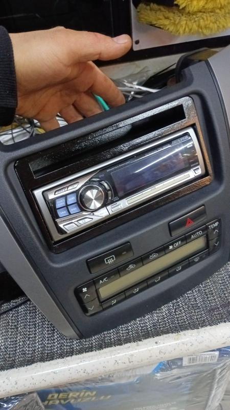 Toyota Hilux Tape Frame