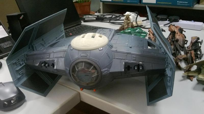 1/18 Vader's Tie Advance X1 - Top Hatch