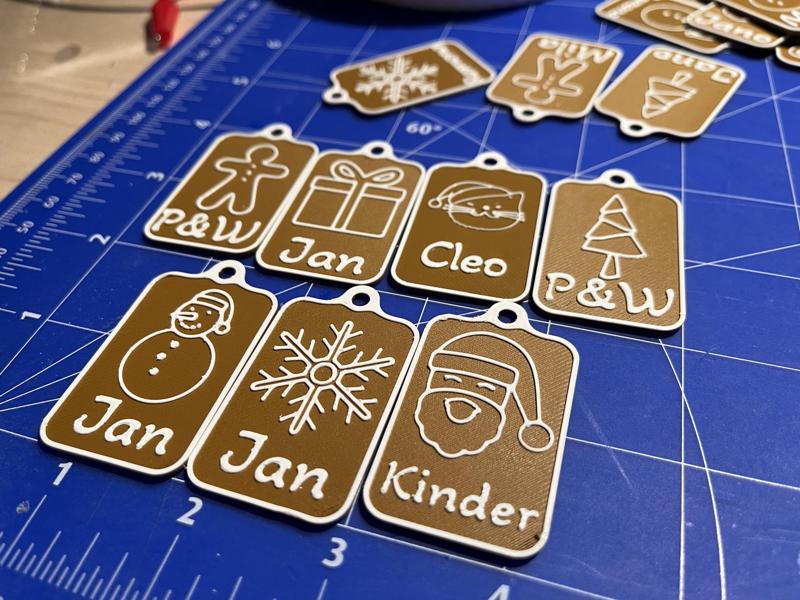 Customizable present/gift name tags for christmas (for text feature in PrusaSlicer)