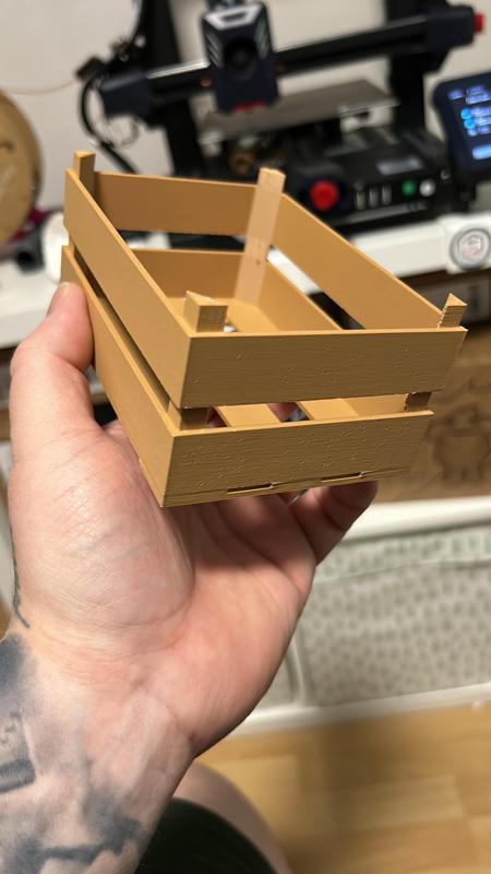 Small fruit box
