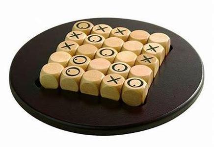 QUIXO game