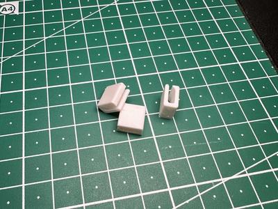 Flat LAN cable clips/mounts