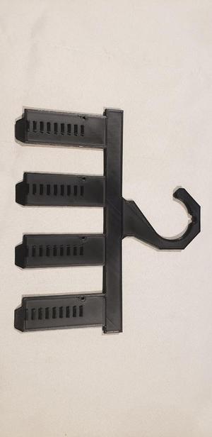 Multiple Ratchet Belt Hanger
